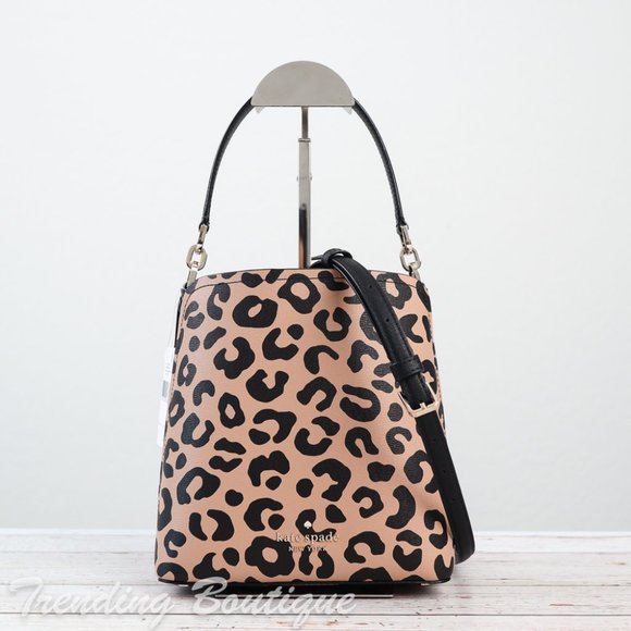 kate spade Handbags - NWT Kate Spade Darcy Graphic Leopard Small Bucket